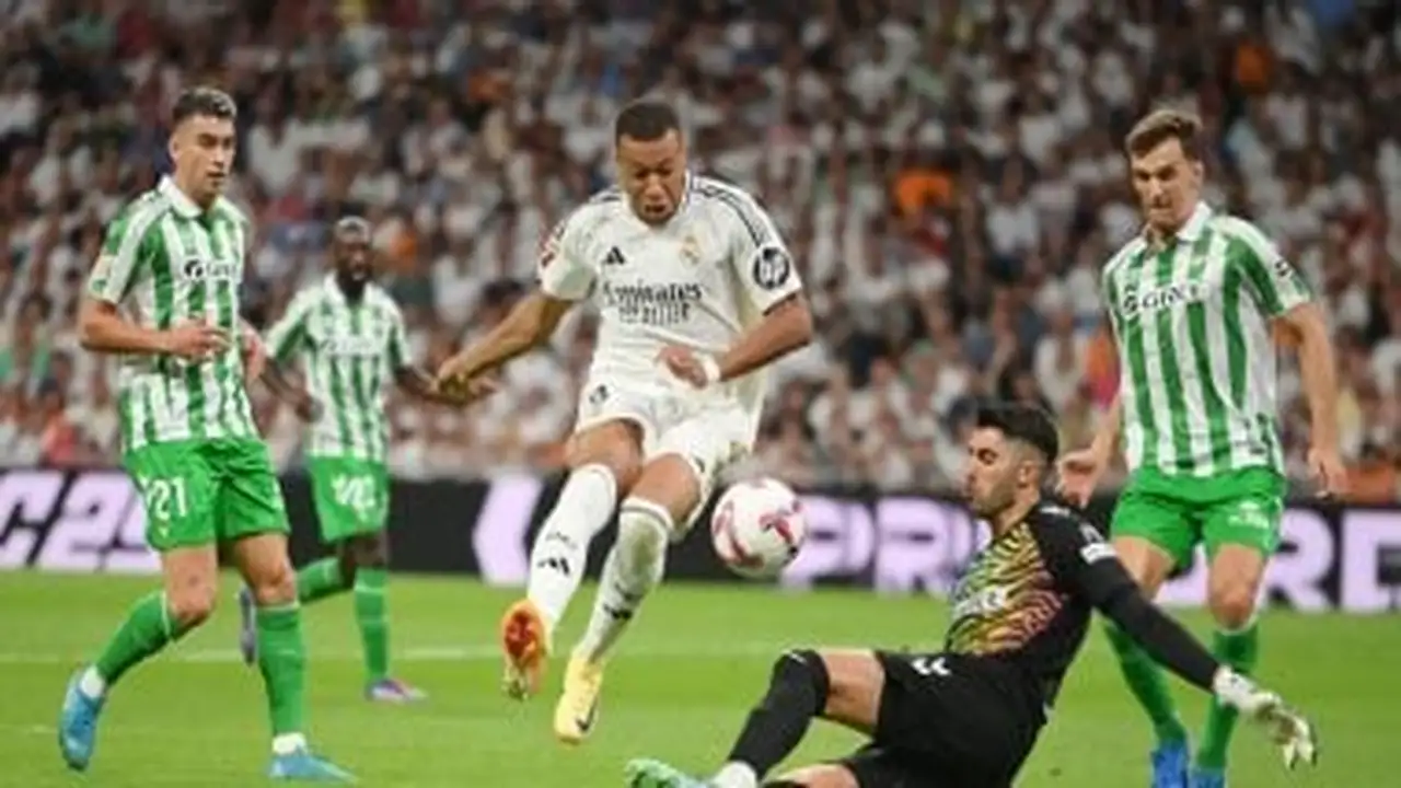 مواجهة قوية.. ريال مدريد يواجه بيتيس لملاحقة برشلونة في صدارة الدوري الإسباني